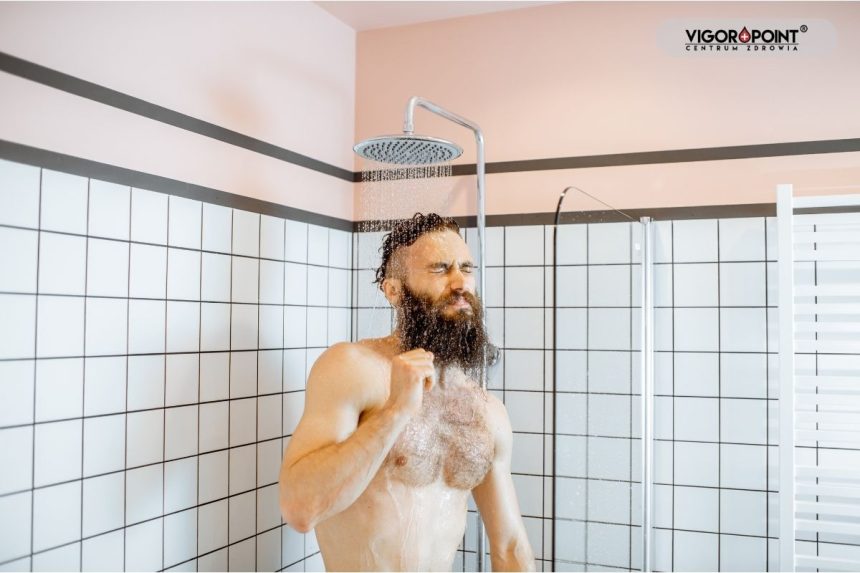 Zimne prysznice a testosteron – czy rzeczywiście go zwiększają?