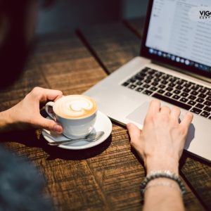 Kawa a kortyzol – jak pić, by nie szkodzić Kawa a kortyzol – jak pić, by nie szkodzić