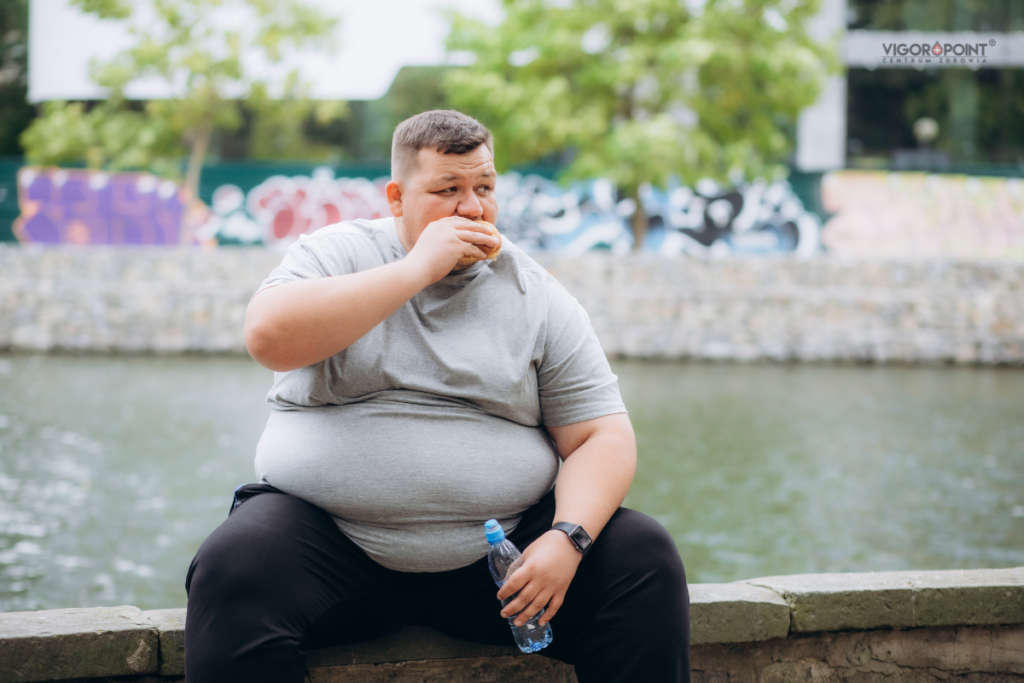 Otyły mężczyzna. Testosteron a tłuszcz trzewny